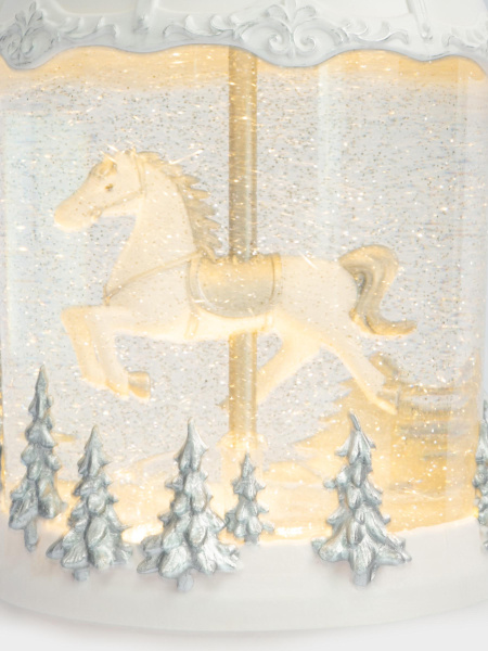 лошадьподкуполом-4